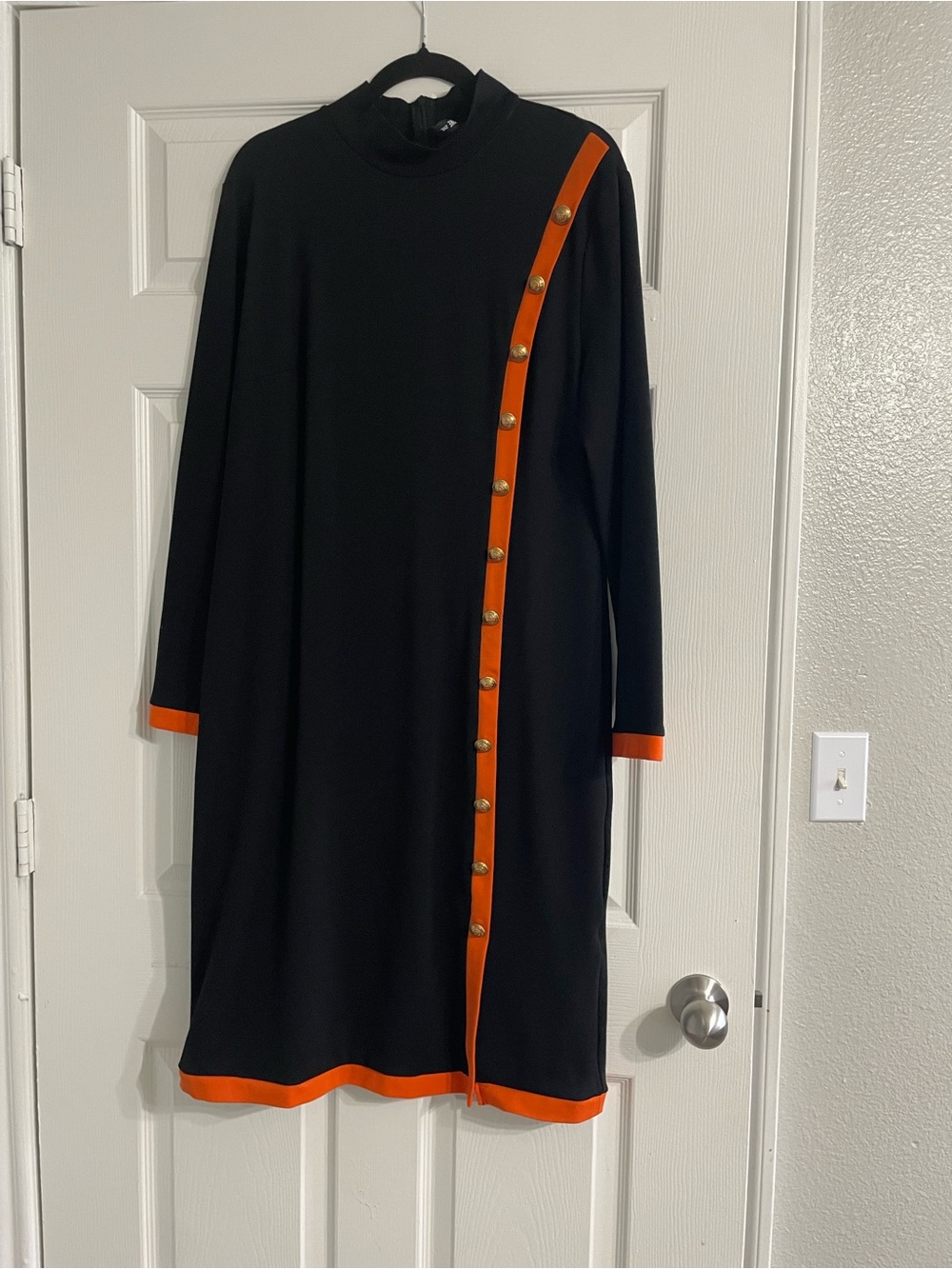STYLEWE Black Long-Sleeve Shift Dress with Orange Trim and Gold Buttons